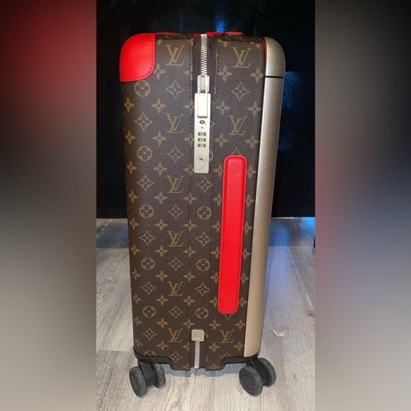 Louis Vuitton Horizon 55 Luggage/Carry-on - Picture 4 of 8